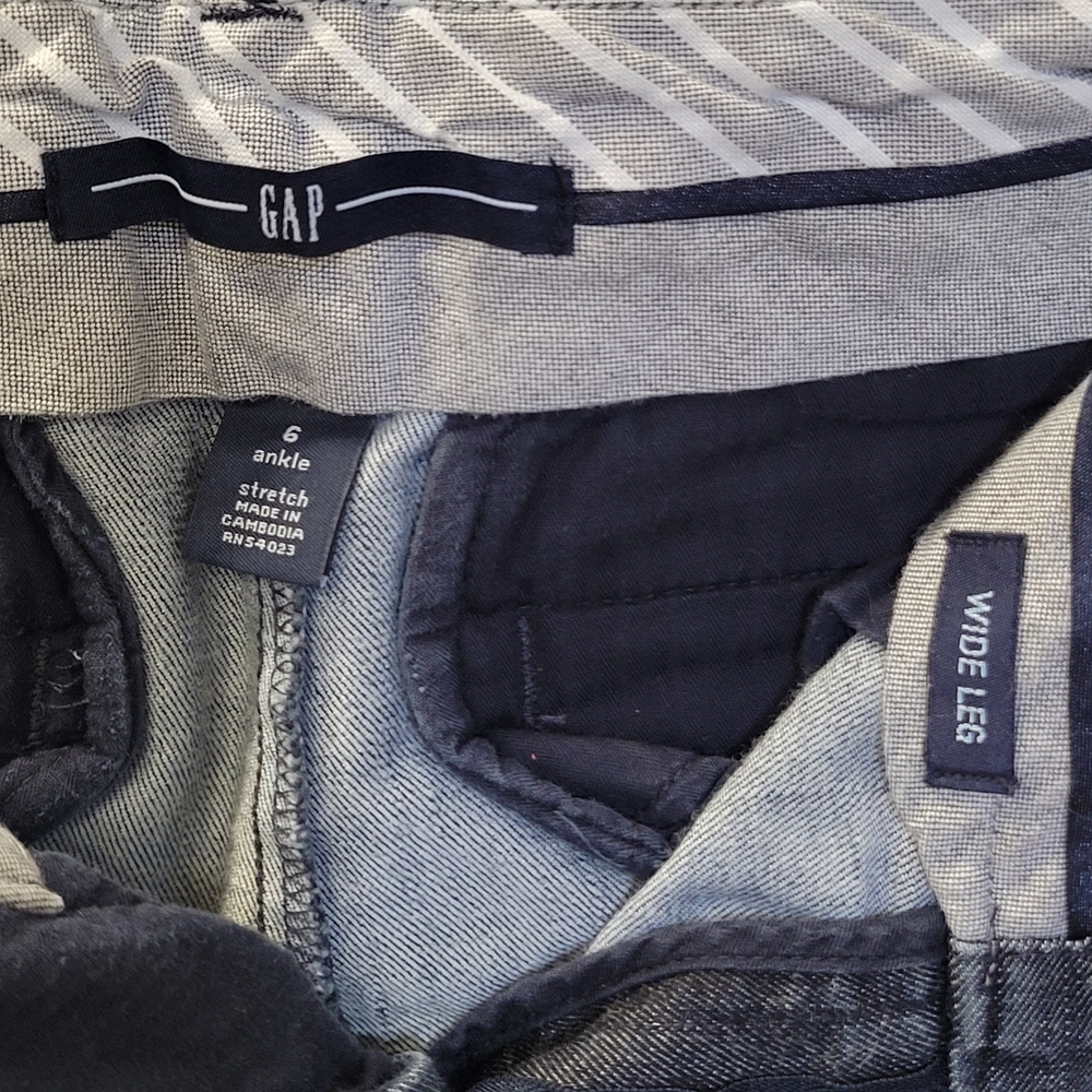 GAP Women's Deep Indigo Wide-Leg Jeans - Picture 3 of 3